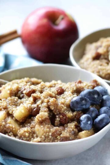 quinoa-bake-with-apples-raisins-and-cinnamon