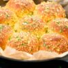 Cheesy Keto Garlic Bread Rolls